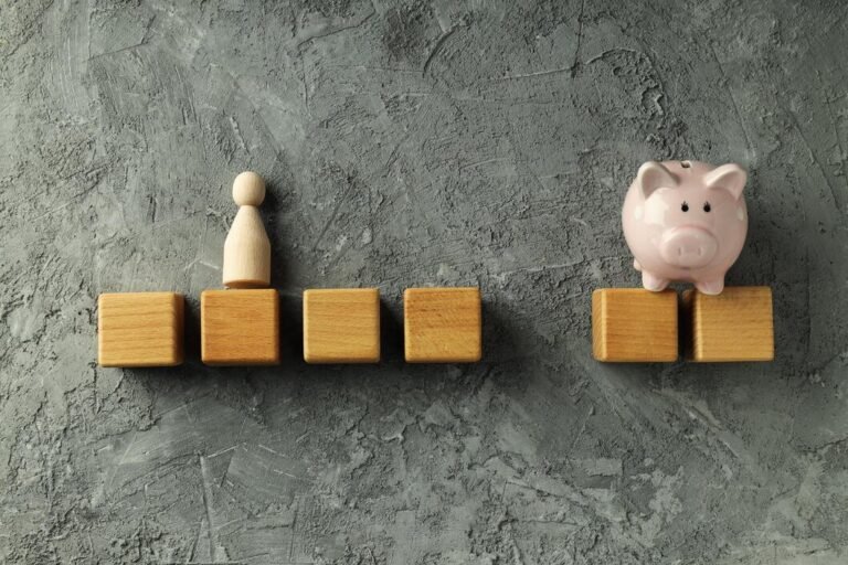 Traditional Investments vs Mutual Funds: Which Has Created Superior Wealth?